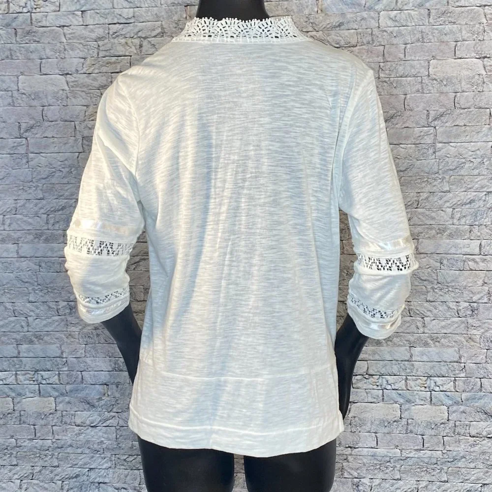 H Hannah Pull Over Blouse - Picture 5 of 6